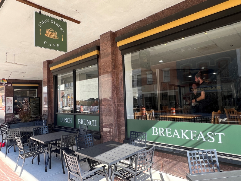 Union Street Cafe storefront and outdoor seating